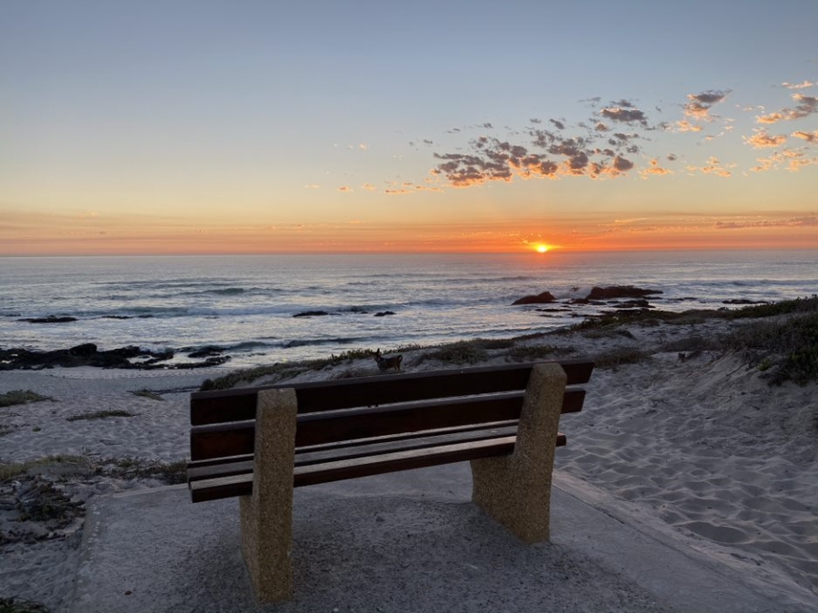 4 Bedroom Property for Sale in Pearl Bay Western Cape